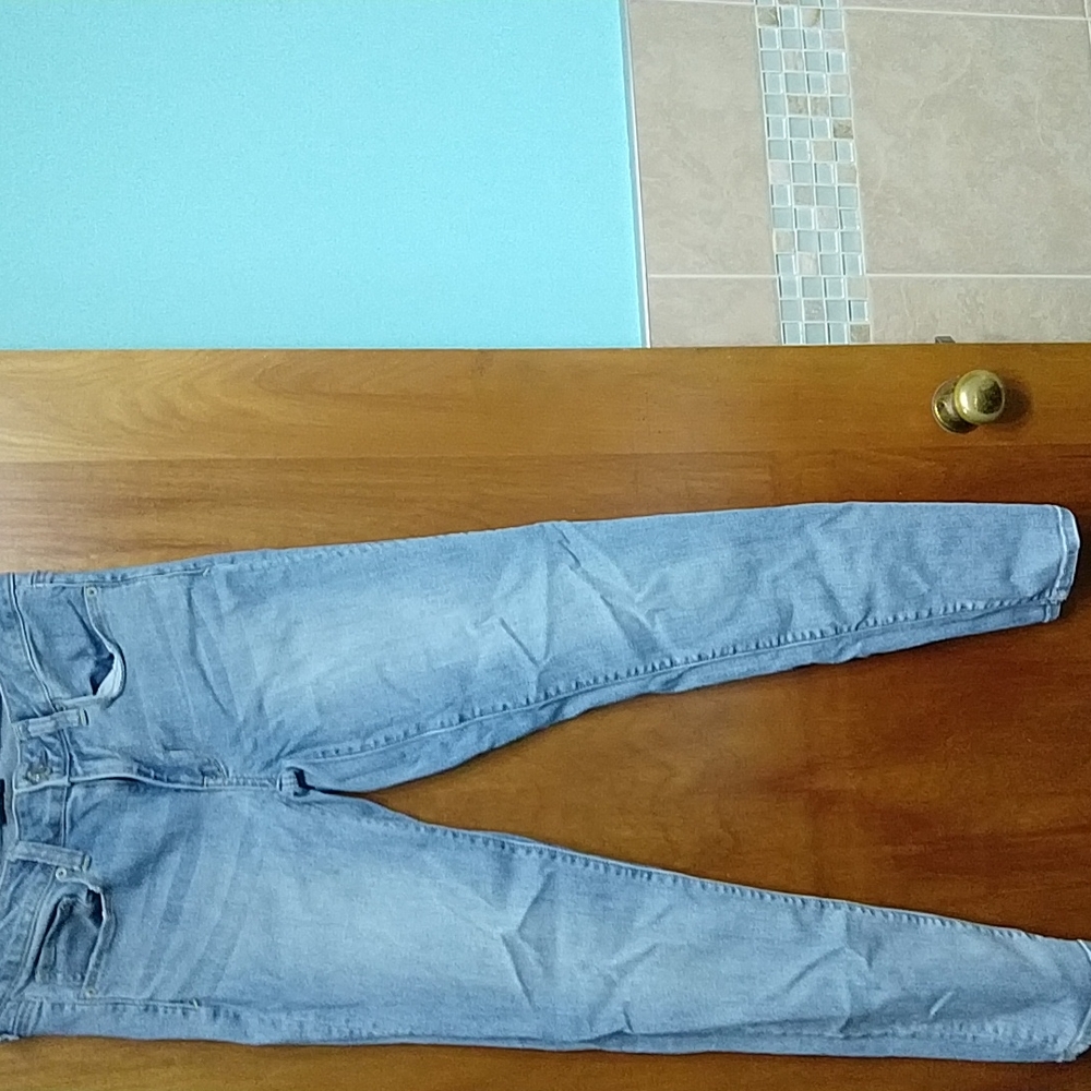 American Eagle skinny jeans